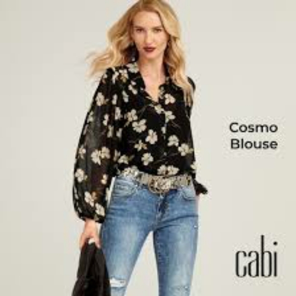 NWOT Cabi Cosmo Blouse Size Small Ivory Flower Fall 2021 Style #4159 Floral - Picture 1 of 6